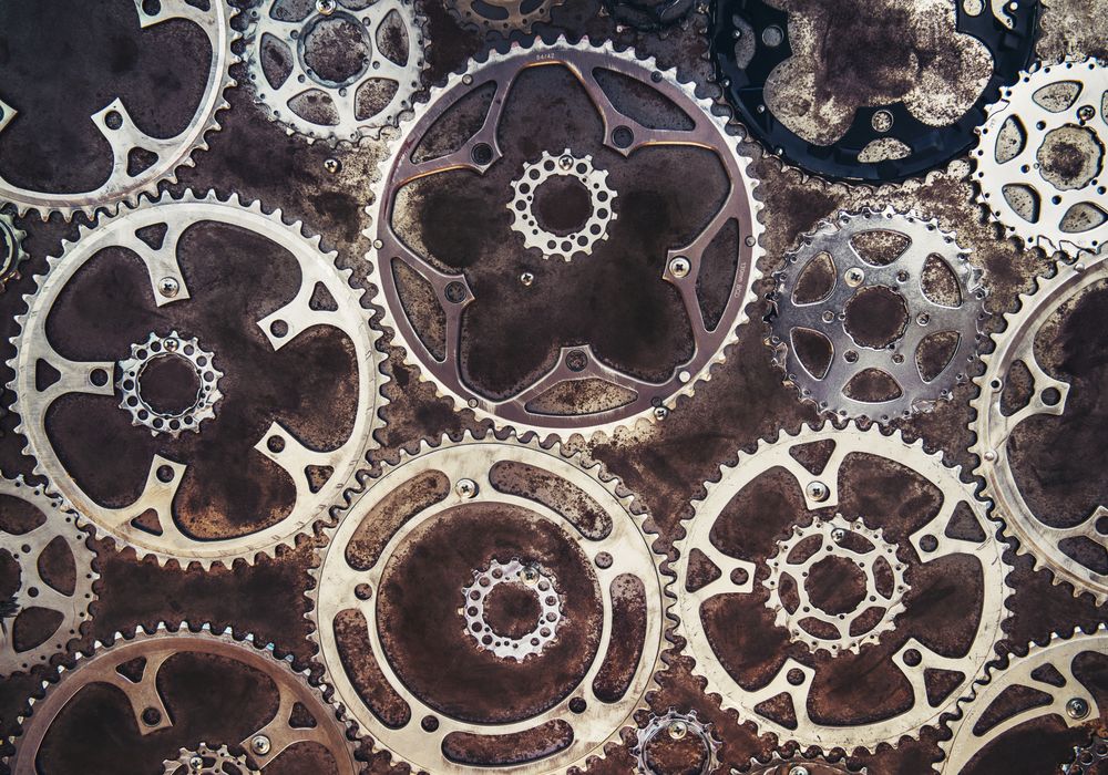Interlocking metal gears